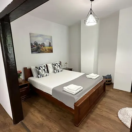 Triibria בית הארחה *