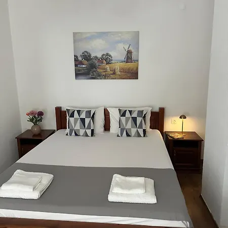 בית הארחה Triibria