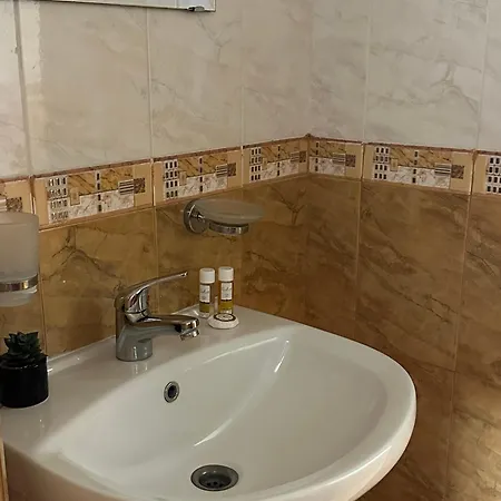 Triibria בית הארחה